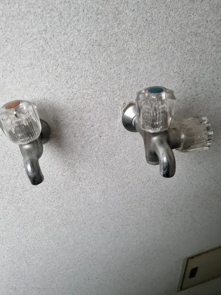 세탁실 수도꼭지 교환 1